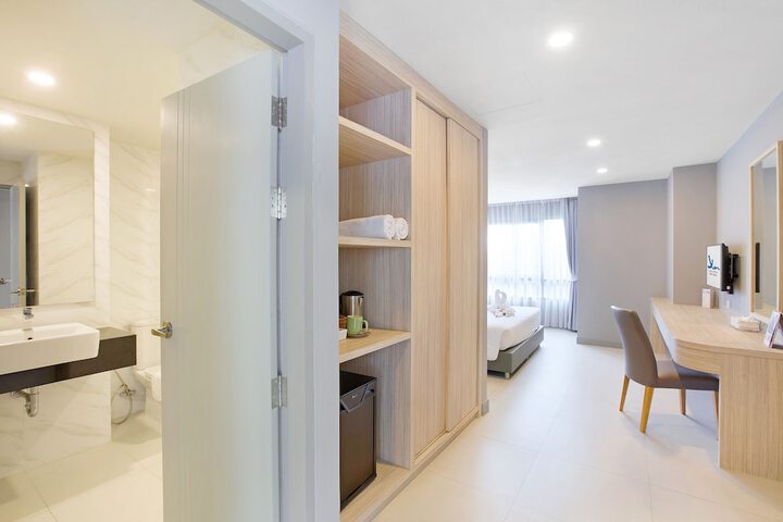 Room 45 of 65