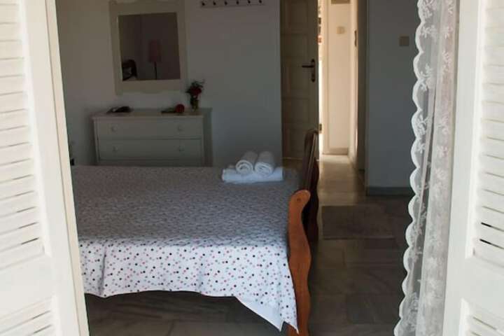 Room 28 of 37