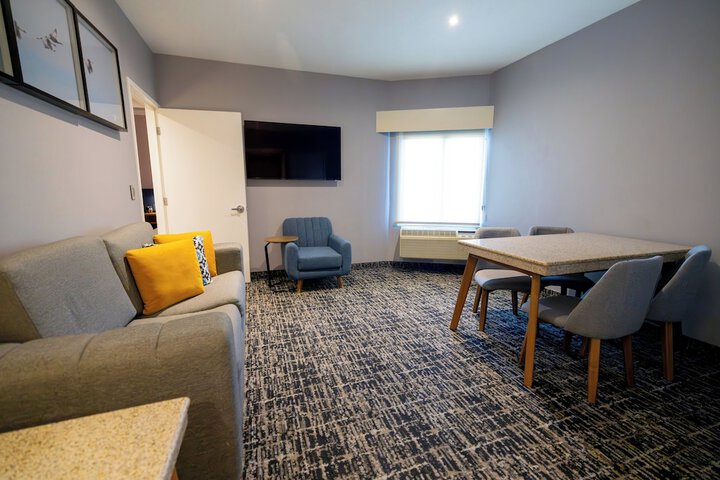 Room 7 of 149