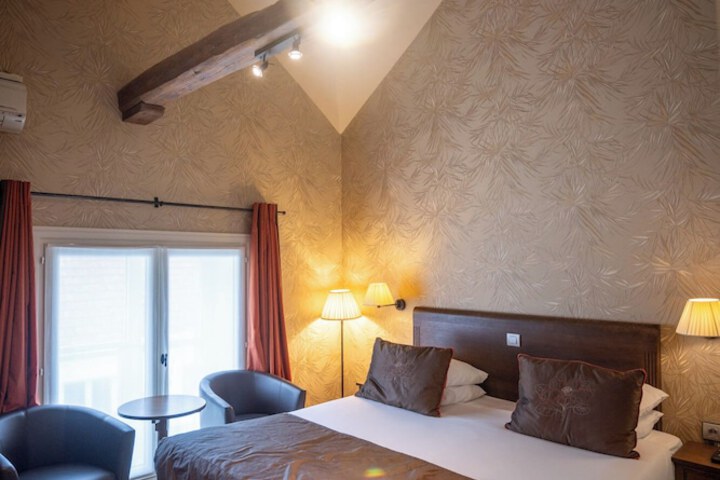Room 37 of 128