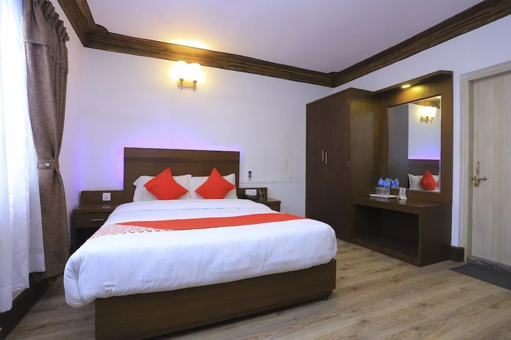 Room 3 of 18