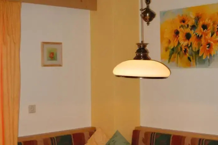 Room 2 of 11