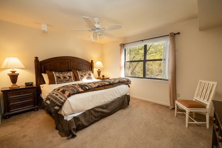 Room 6 of 167