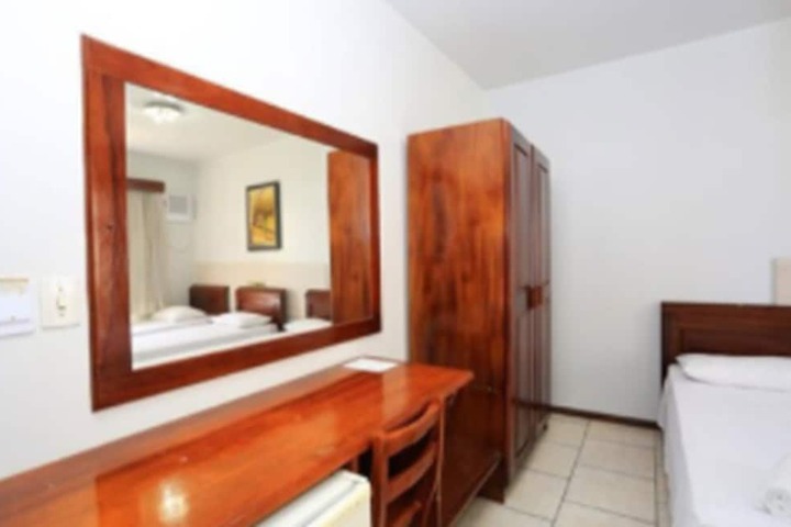 Room 9 of 44