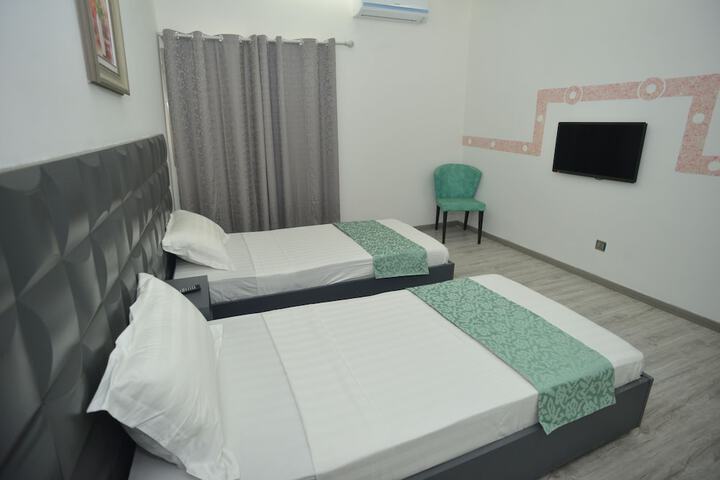 Room 14 of 39