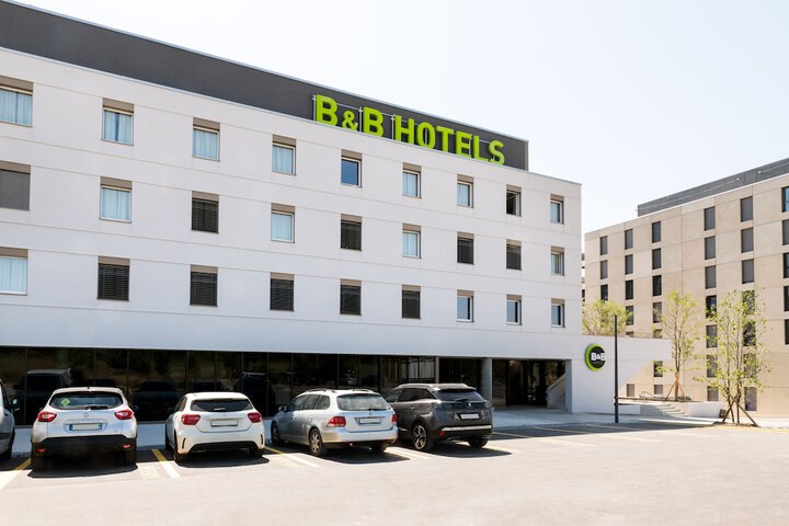 Hotel 18 of 18
