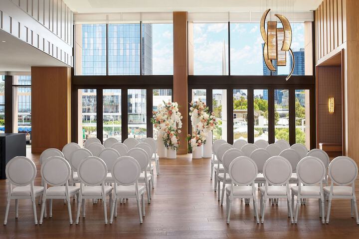 Ballroom/Hall 77 of 98