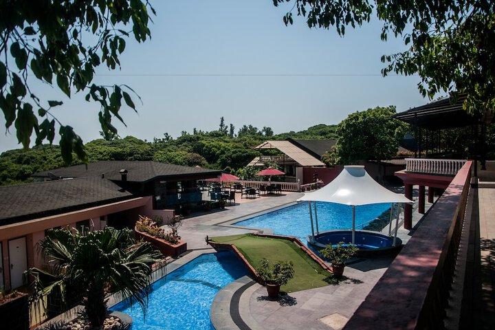 Pool Hotel