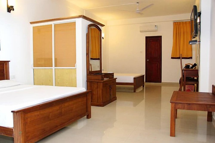 Room 9 of 43