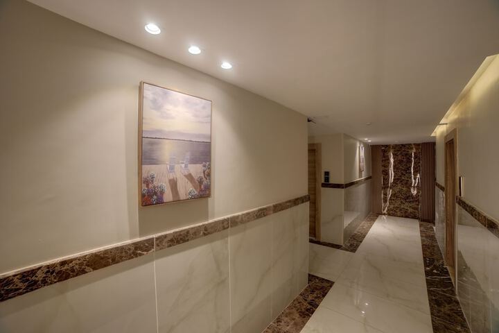 Room 7 of 25