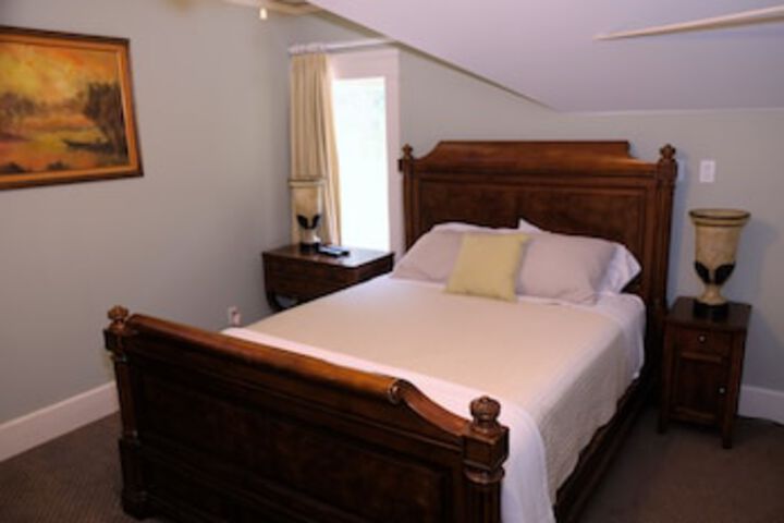 Room 43 of 252