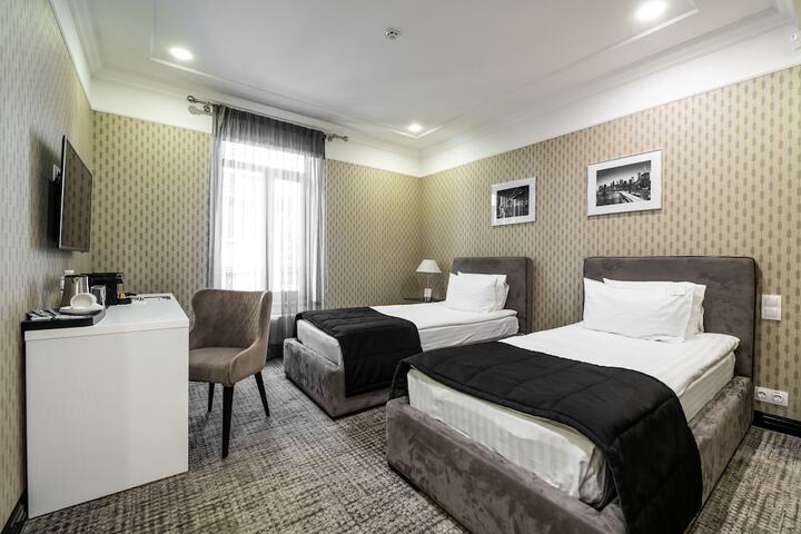 Room 22 of 60