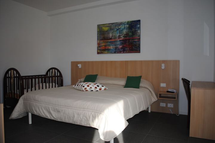 Room 12 of 86