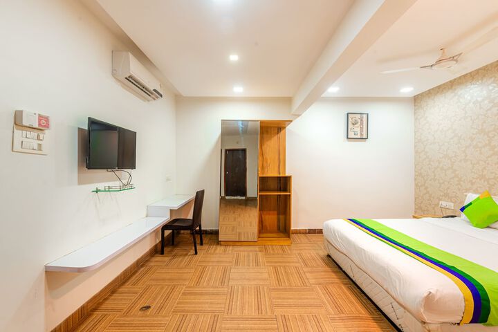 Room 22 of 61
