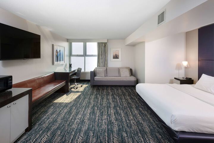 Room 17 of 48