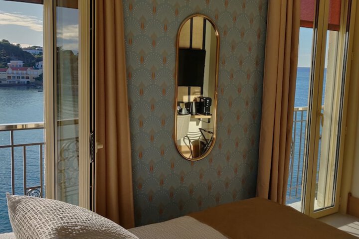 Room 12 of 135