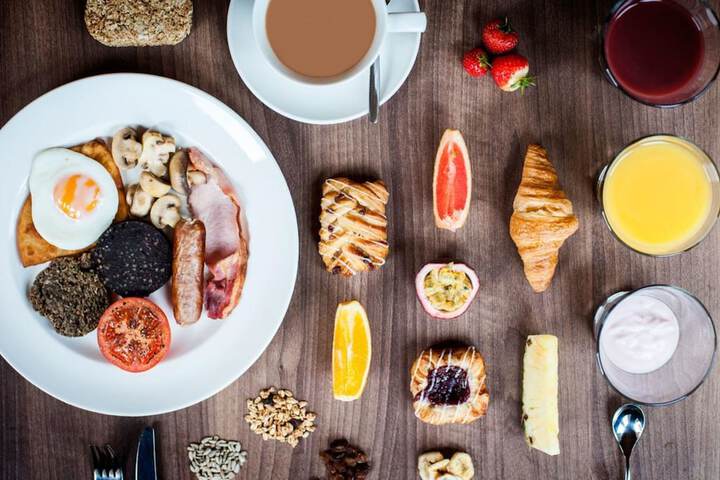 Breakfast/Coffee Service 72 of 80