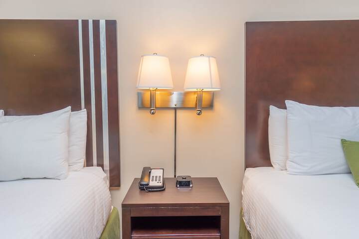 Room 42 of 114