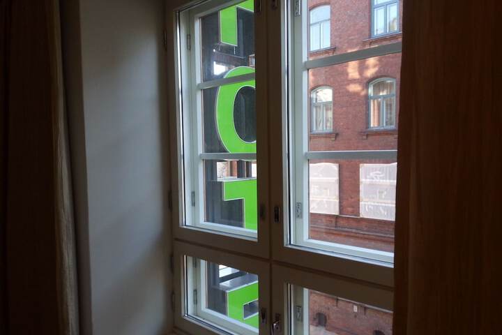Room 56 of 77