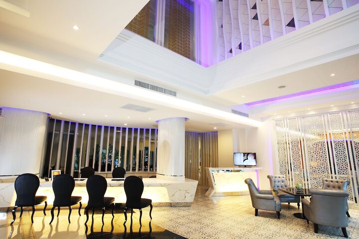 Hotel Interior 4 of 79