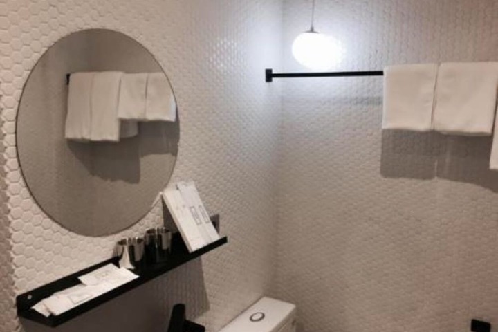 Room 44 of 61