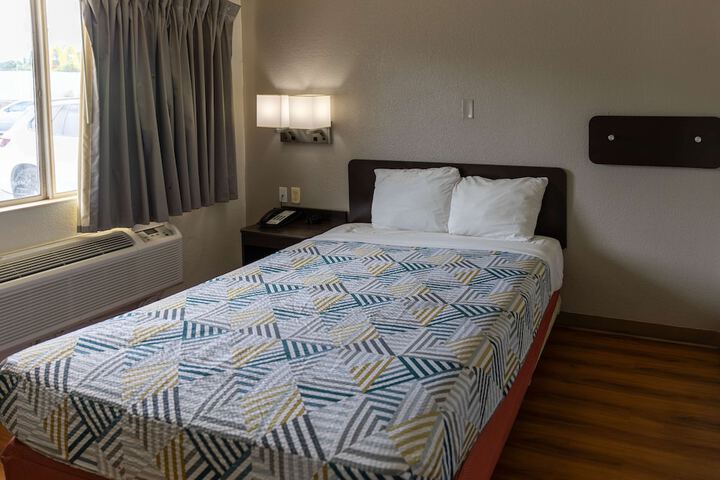Room 5 of 29