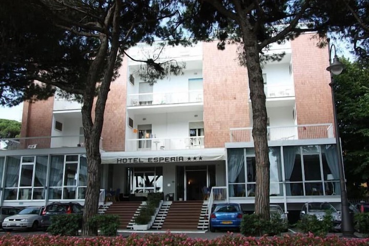 Hotel 14 of 19