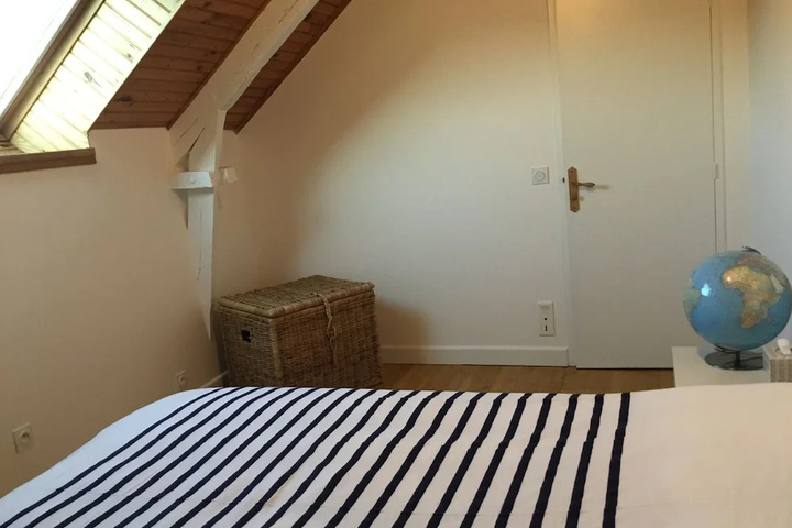 Room 5 of 13