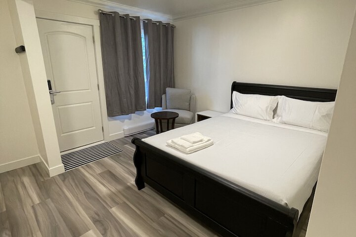 Room 20 of 94