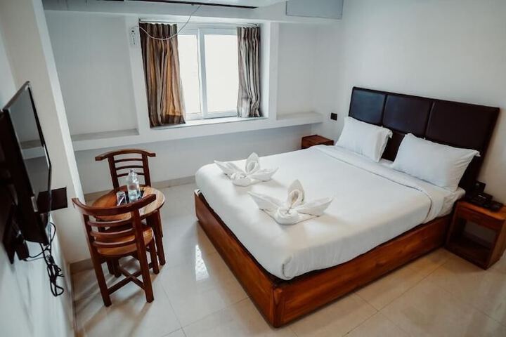 Room 16 of 32