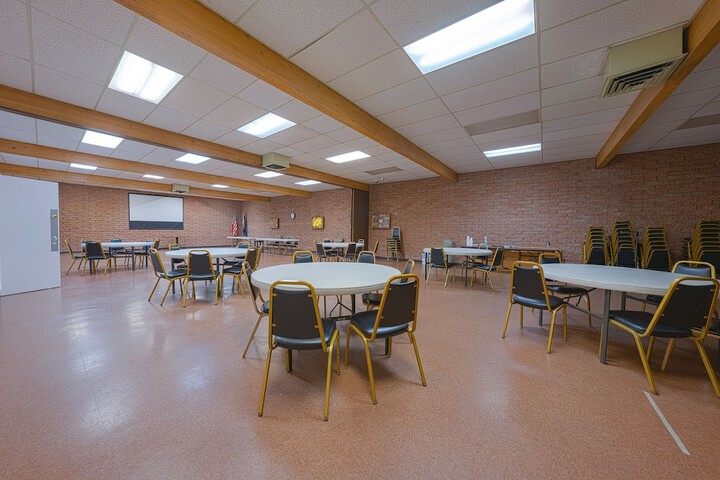 Ballroom/Hall 96 of 108
