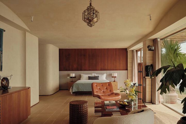Room 44 of 101
