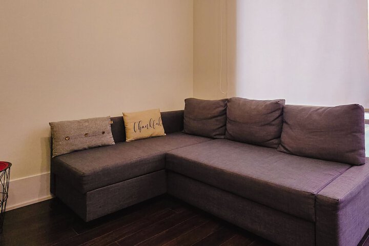 Room 4 of 6