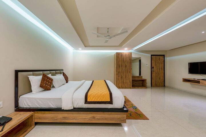 Room 12 of 56