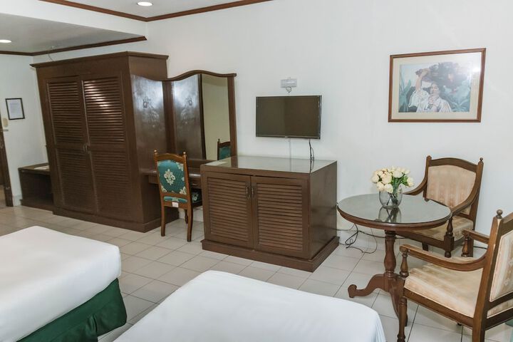 Room 17 of 55