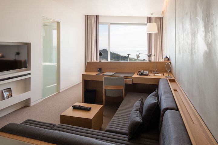 Room 26 of 161