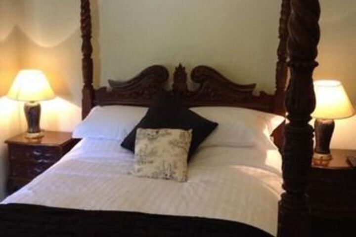 Room 8 of 30