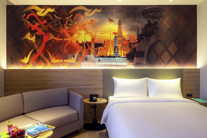 Hotel 85 of 93