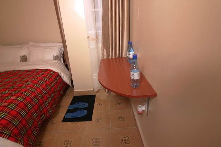 Room 12 of 34