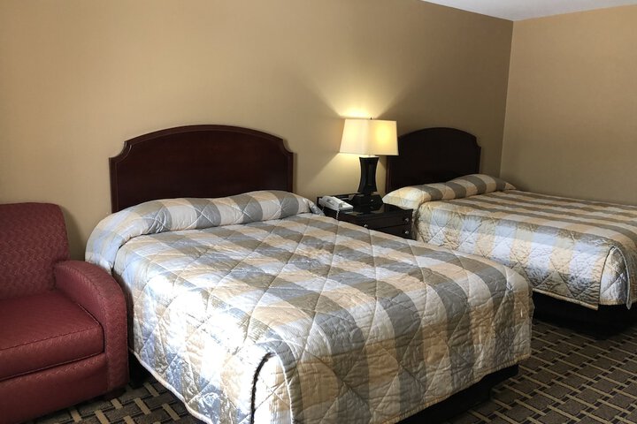 Room 2 of 34