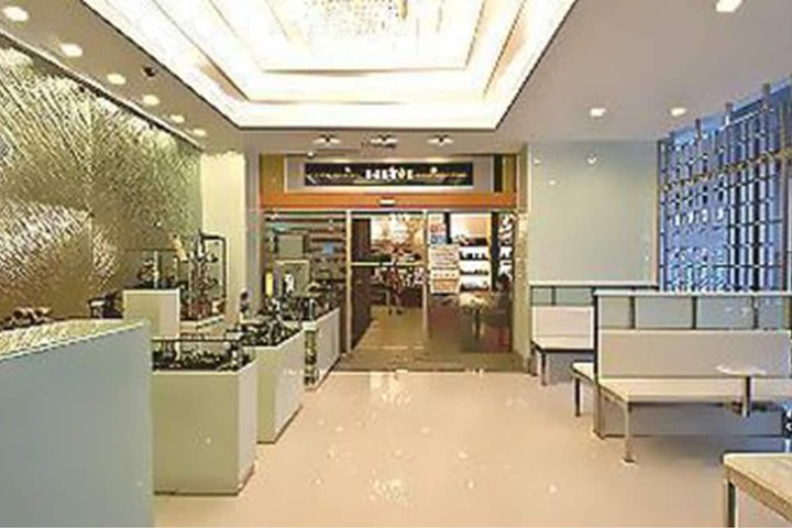 Ballroom/Hall 30 of 33