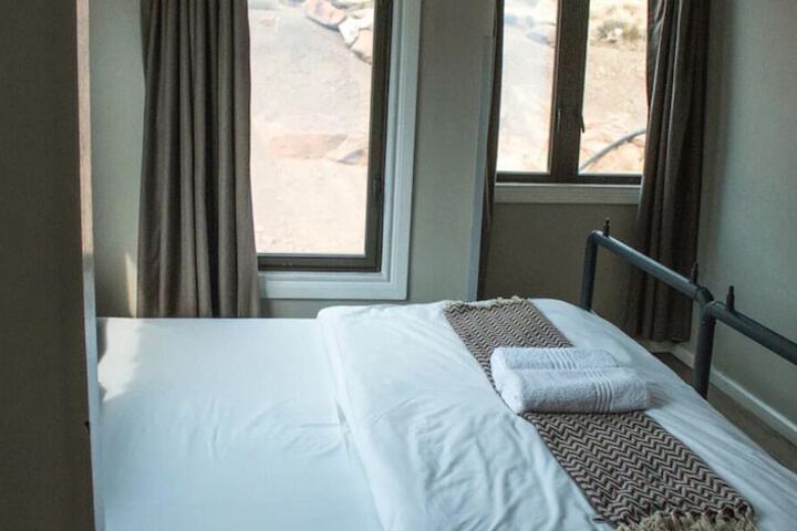 Room 44 of 150