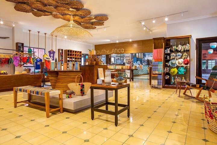Gift Shop 77 of 131