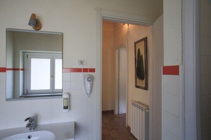 Room 44 of 113