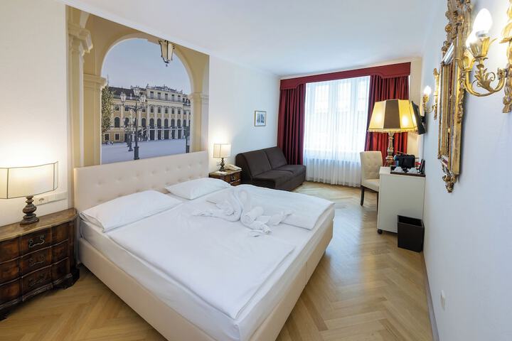 Room 21 of 61