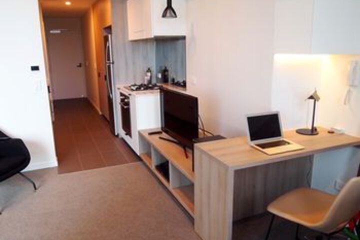 Room 12 of 37