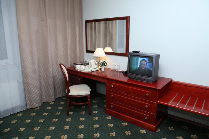 Room 11 of 45