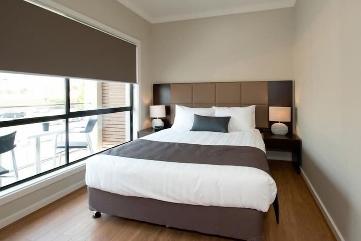 Room 5 of 20