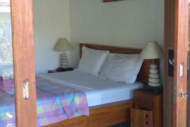 Room 2 of 41