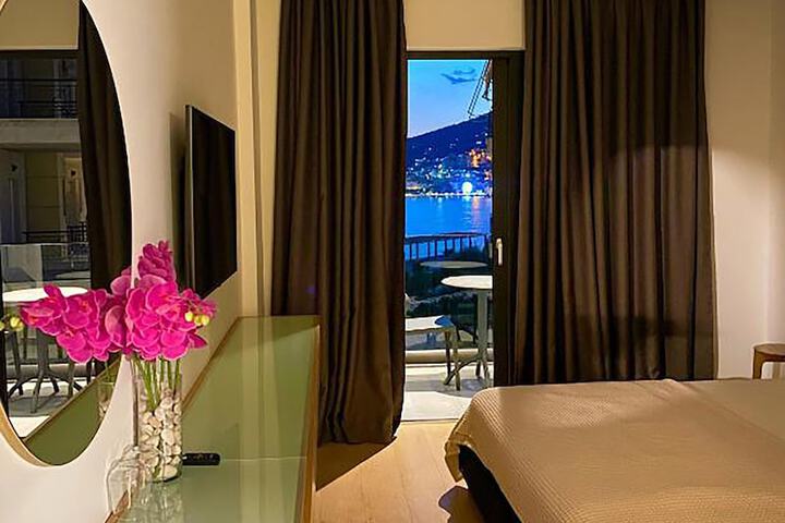 Room 42 of 138